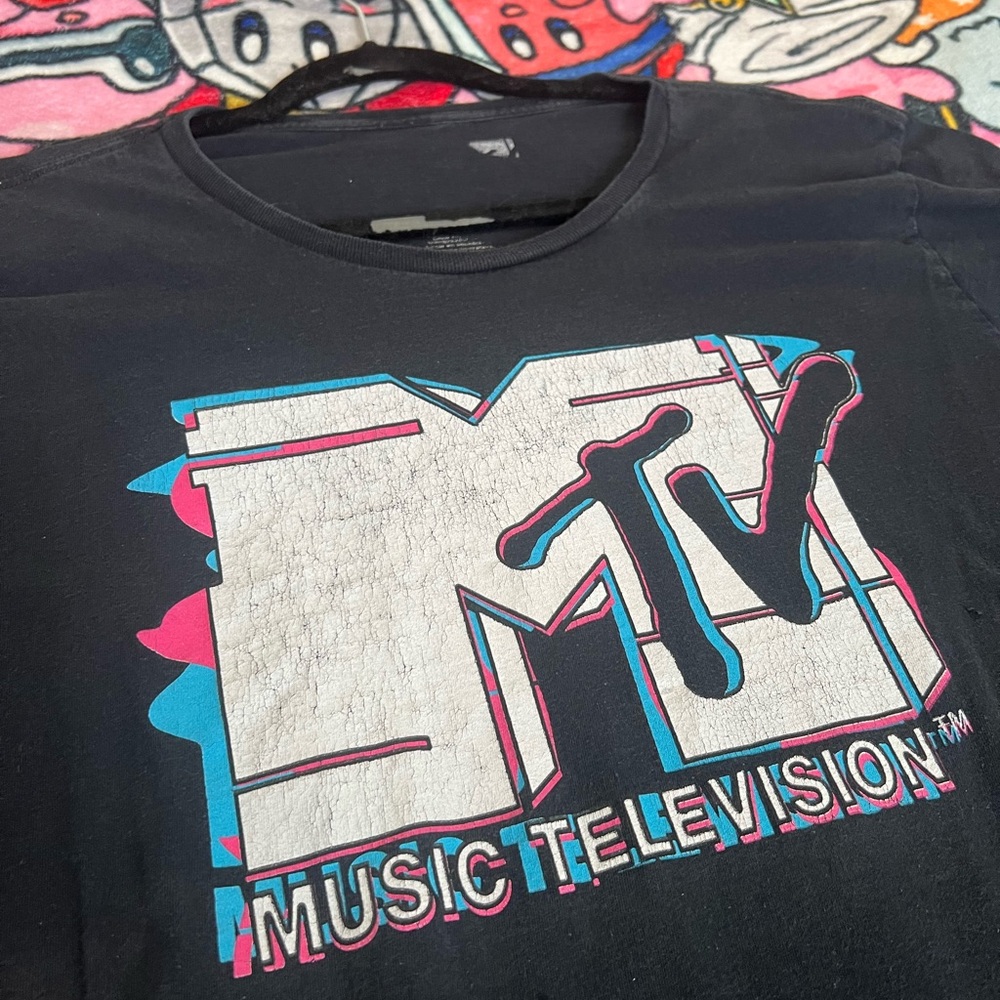 MTV Graphic Tee in Black